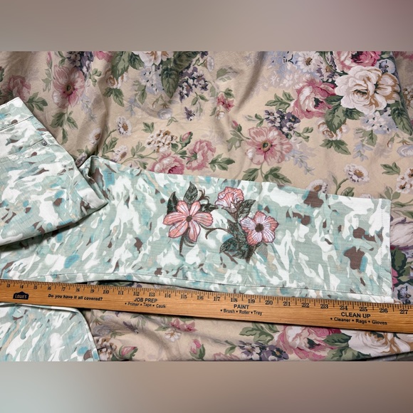 Gloria Vanderbilt, curvy skinny ankle jeans - Picture 8 of 16